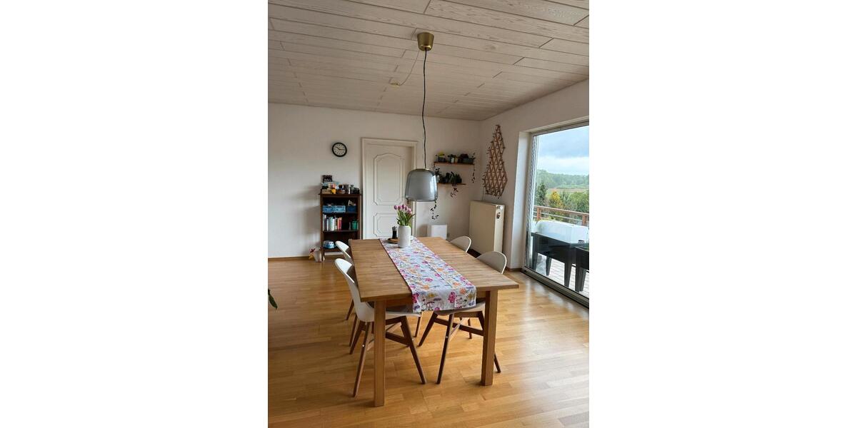 Dachgeschoßwohnung Homburg - 3 Zimmer, 89 m&sup2;, 910&euro; | Angebot:26578395