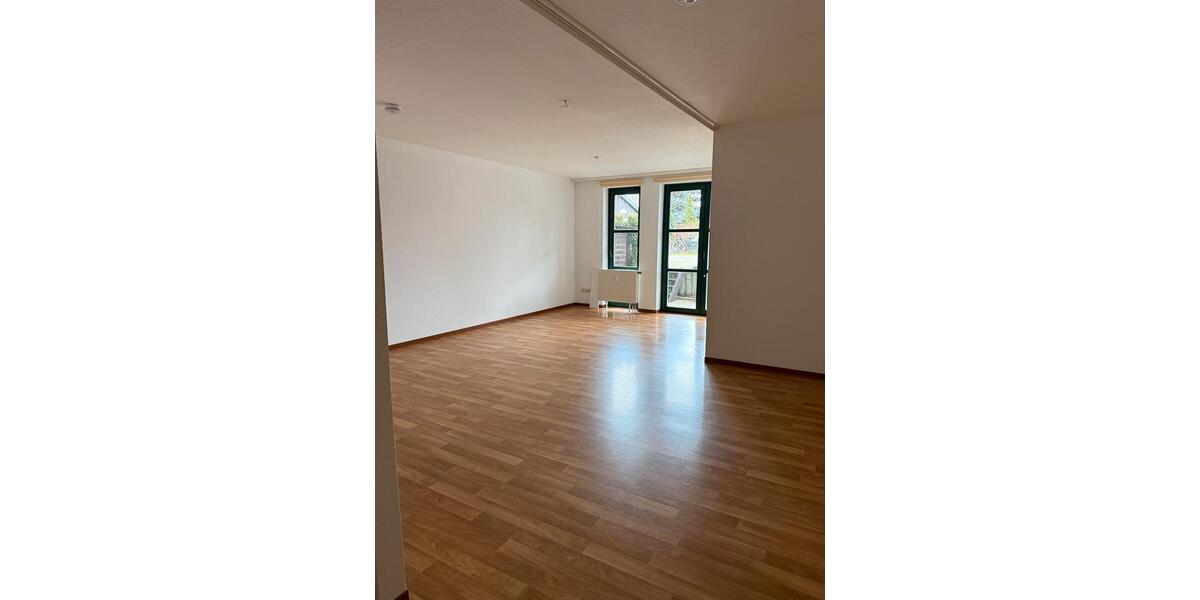 Attraktive kleine Wohnung mit Terrasse in Großengottern 1 zimmer