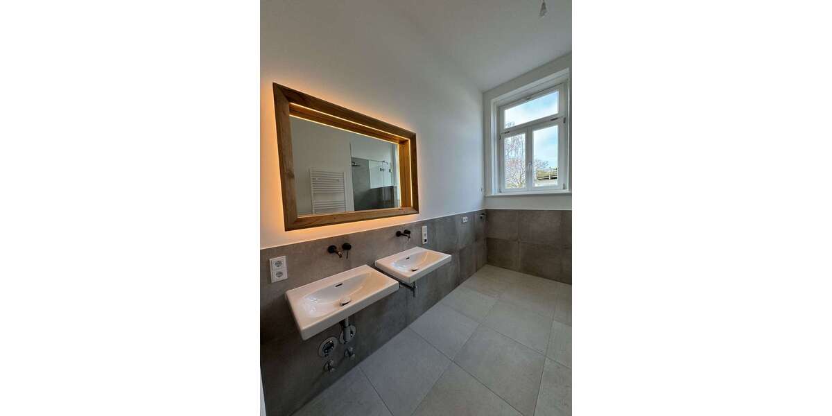 Etagenwohnung Lübeck Sankt Jürgen - 2 Zimmer, 107 m&sup2;, 2.200&euro; | Angebot:25983324