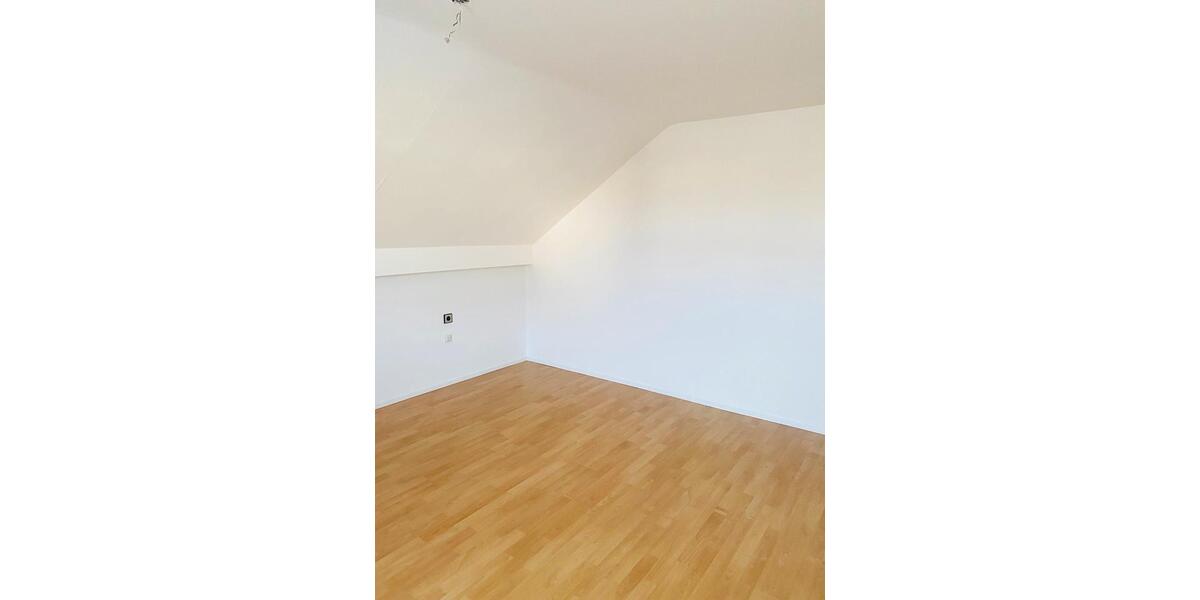 Dachgeschoßwohnung Winterlingen - 4 Zimmer, 95 m&sup2;, 700&euro; | Angebot:24707429