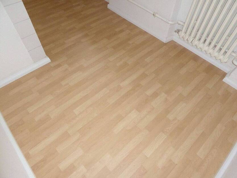 Hessenallee – SOUTERRAIN-Wohnung – großzügiger Grundriss – 2 Zimmer