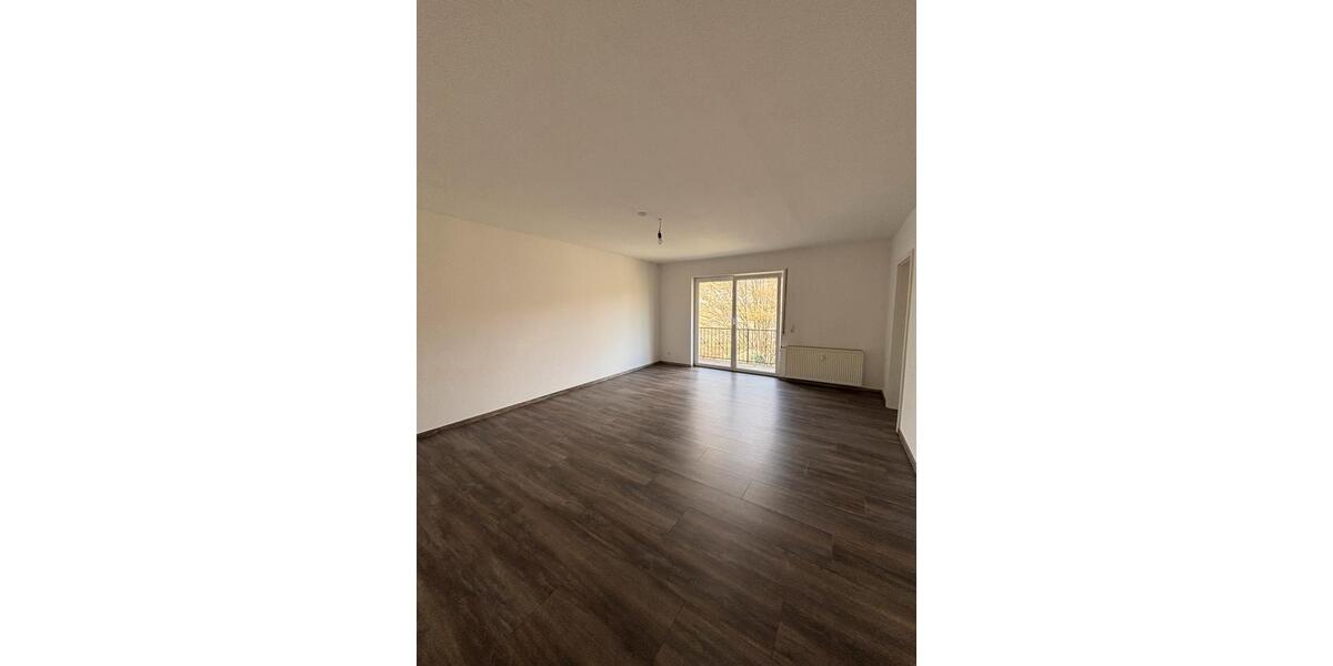 Erdgeschoßwohnung Gummersbach Berstig Süd - 4 Zimmer, 95 m&sup2;, 850&euro; | Angebot:26176985
