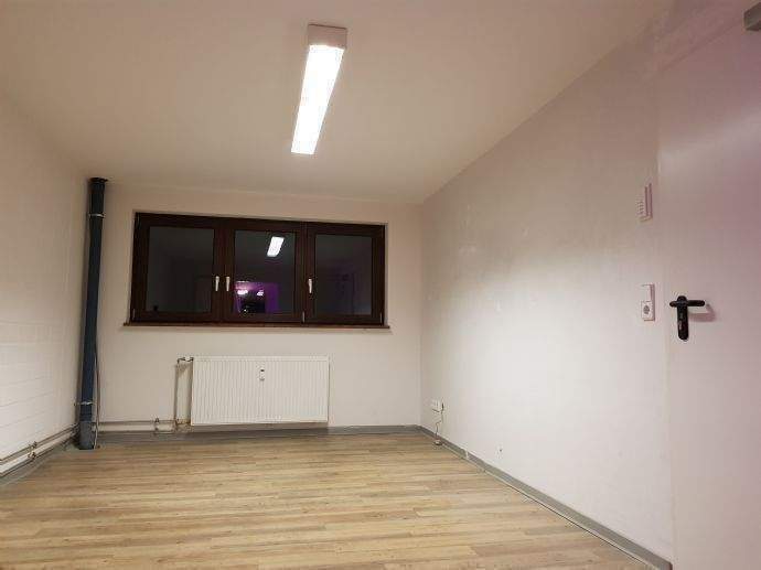 Müllheim Bhf - Moderne Gewerbe-Büro-Lager-Werkstatt-Hallenfläche ab 100-210qm, TOP Ausstattung in_TOP-Immobilie + mit PP + Klosterrunsstr. 19_Müllheim zimmer