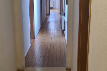 Wohnung Kaiserslautern Betzenberg - 5 Zimmer, 129 m&sup2;, 950&euro; | Angebot:25900680