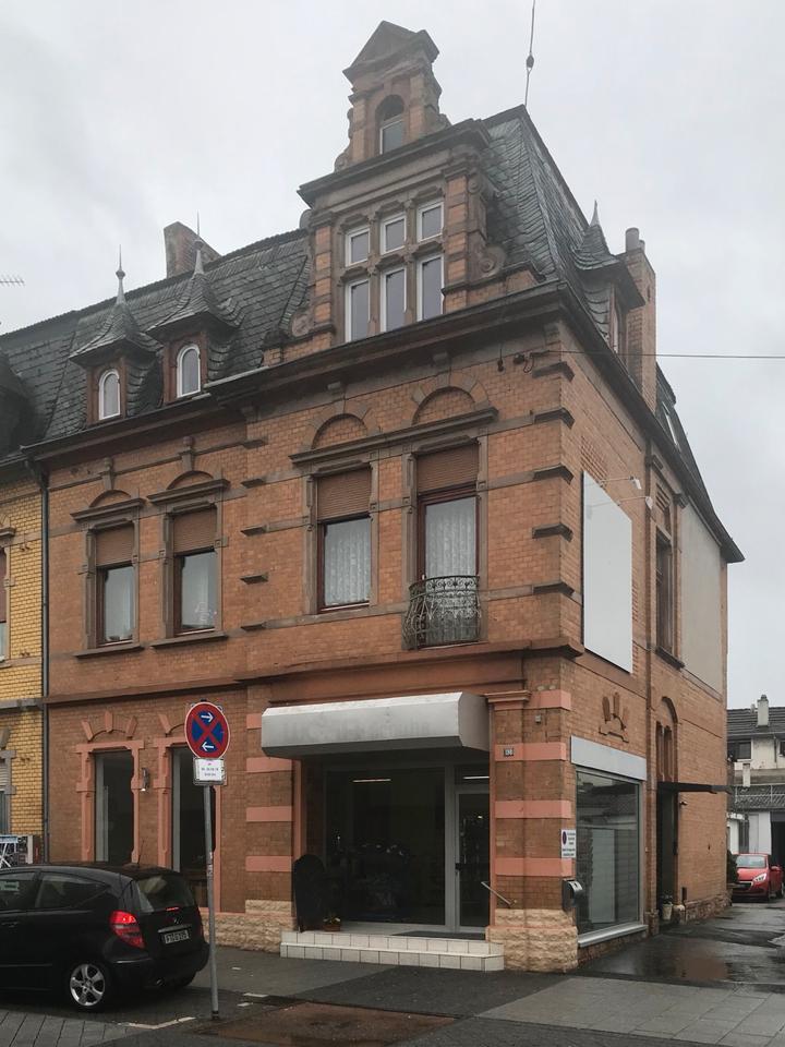 Zentral gelegene 3-Zimmer-Wohnung mit großer Dachterrasse