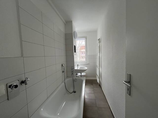 Etagenwohnung Zwickau Eckersbach - 4 Zimmer, 75 m&sup2;, 540&euro; | Angebot:26219792