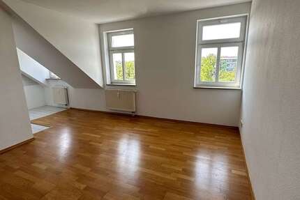 Wohnung Zwickau Mitte-Nord - 2 Zimmer, 48 m&sup2;, 326&euro; | Angebot:26759399