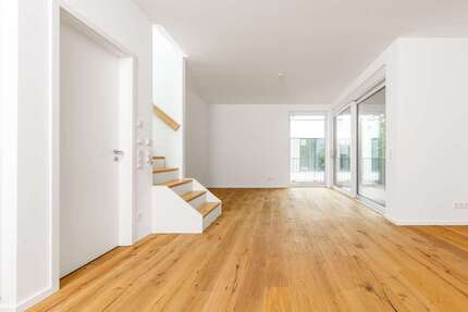 Wohnung Berlin Weißensee - 4 Zimmer, 137 m&sup2;, 2.442&euro; | Angebot:25279396