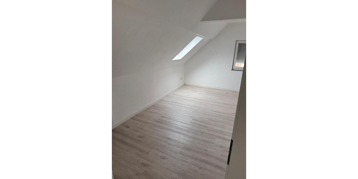 Etagenwohnung Bullay - 3 Zimmer, 90 m&sup2;, 1.080&euro; | Angebot:24747991