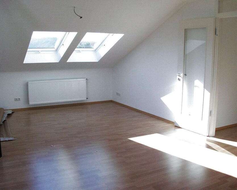Wohnung zum Mieten in Großwallstadt 800 € 73 m²