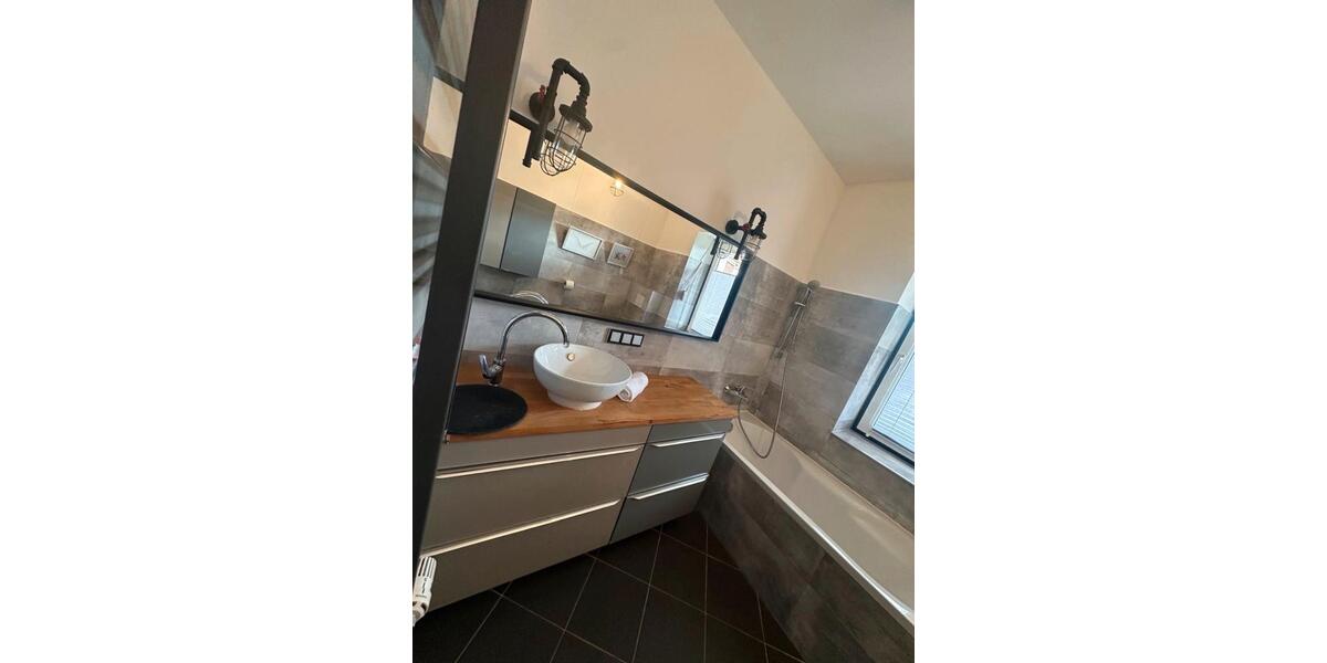 Etagenwohnung Kröv - 3 Zimmer, 70 m&sup2;, 30&euro; | Angebot:25956998