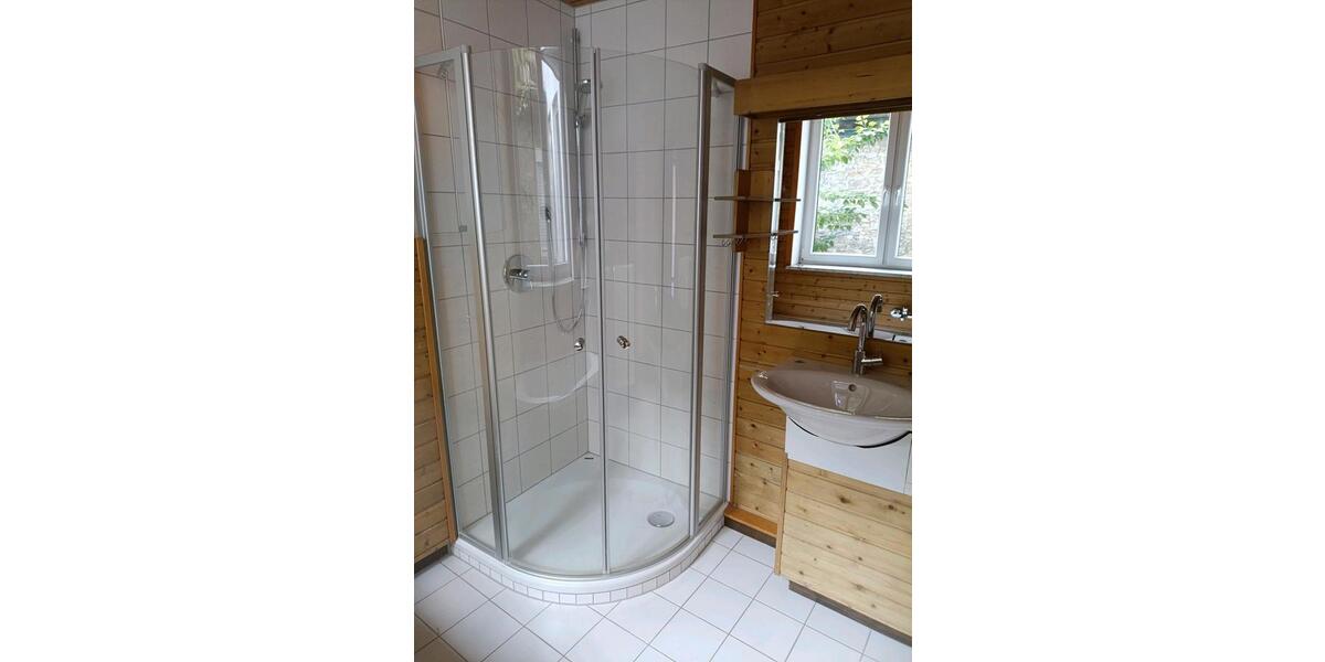 Etagenwohnung Wasserlosen - 3 Zimmer, 125 m&sup2;, 800&euro; | Angebot:26528760