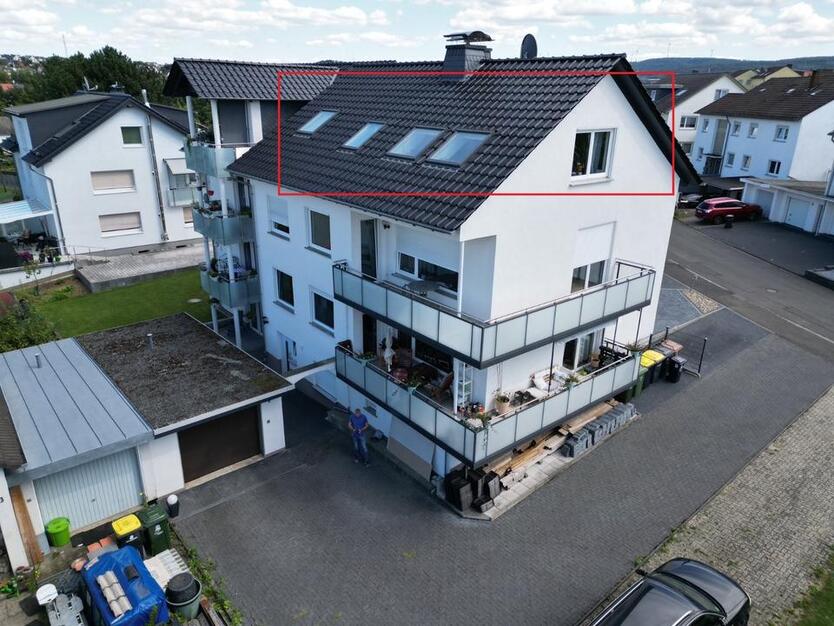 3-Zimmer Dachgeschosswohnung in Lohfelden zimmer