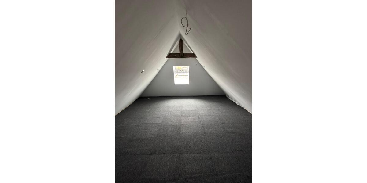 Dachgeschoßwohnung Bad Schussenried - 3.5 Zimmer, 88 m&sup2;, 1.100&euro; | Angebot:25964347