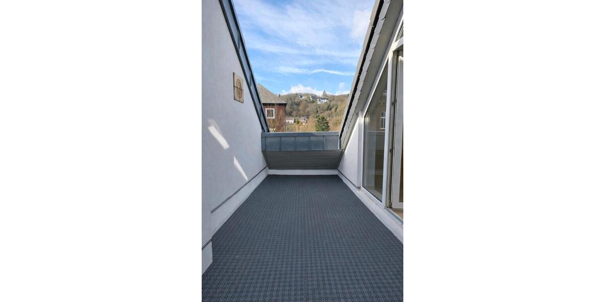 Dachgeschoßwohnung Bad Münstereifel - 2 Zimmer, 81 m&sup2;, 990&euro; | Angebot:24832786