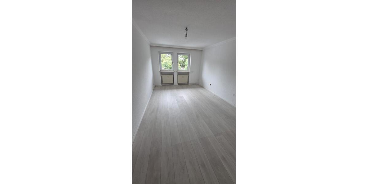 Dachgeschoßwohnung Reinbek - 1 Zimmer, 15 m&sup2;, 550&euro; | Angebot:26563456