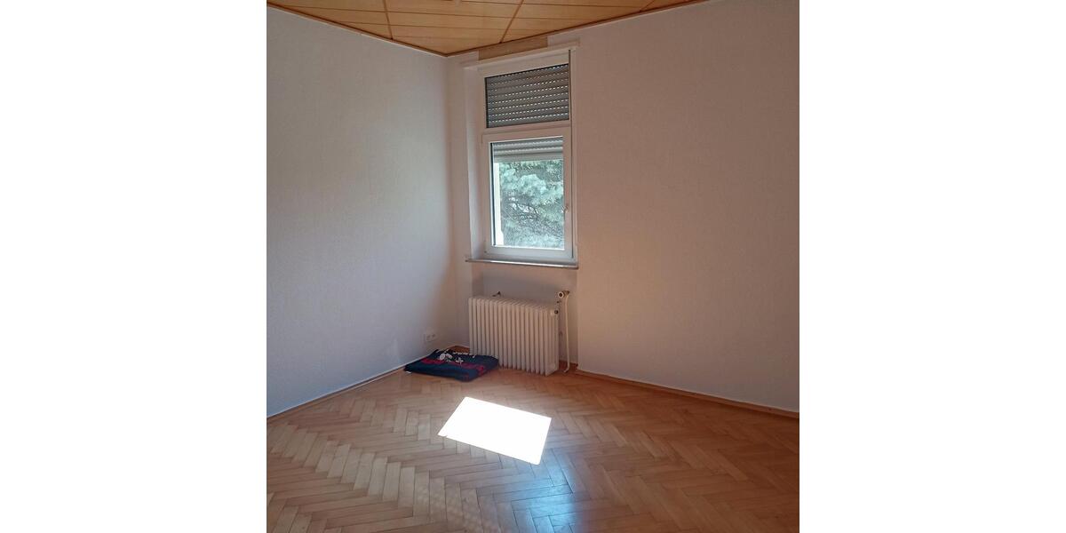 Etagenwohnung Mannheim Neckarstadt-Ost - 3 Zimmer, 130 m&sup2;, 1.300&euro; | Angebot:26438248