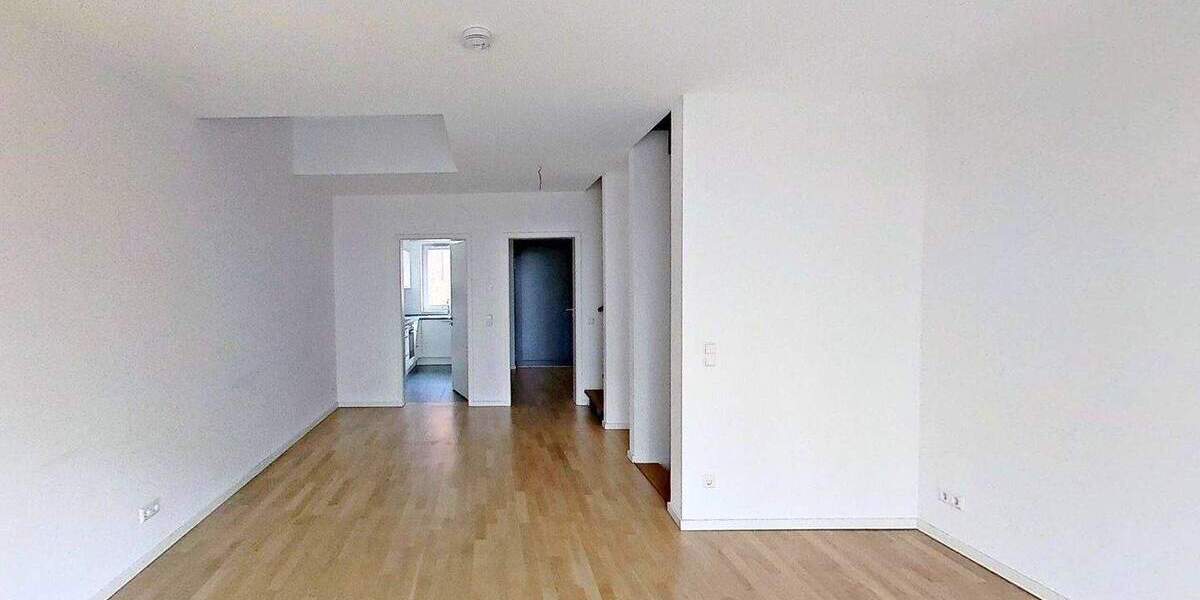 FAMILIEN AUFGEPASST: Modernes Reihenhaus mit 4,5 Zimmern, 2 Bädern, EBK, Terrasse, Keller u.v.m. in Hannover 4 zimmer