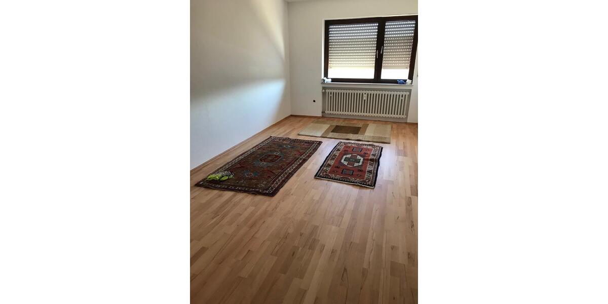 Etagenwohnung Marktheidenfeld - 3 Zimmer, 90 m&sup2;, 750&euro; | Angebot:25392078