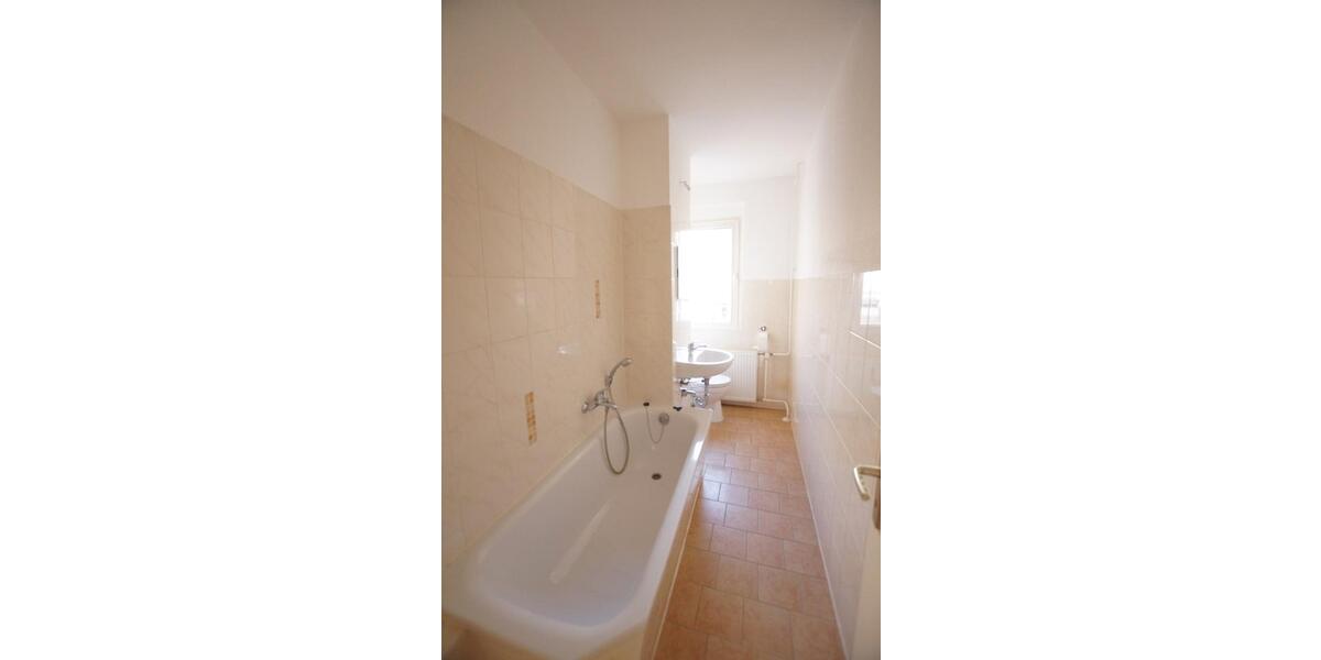 Etagenwohnung Pößneck - 3 Zimmer, 58 m&sup2;, 350&euro; | Angebot:26246712