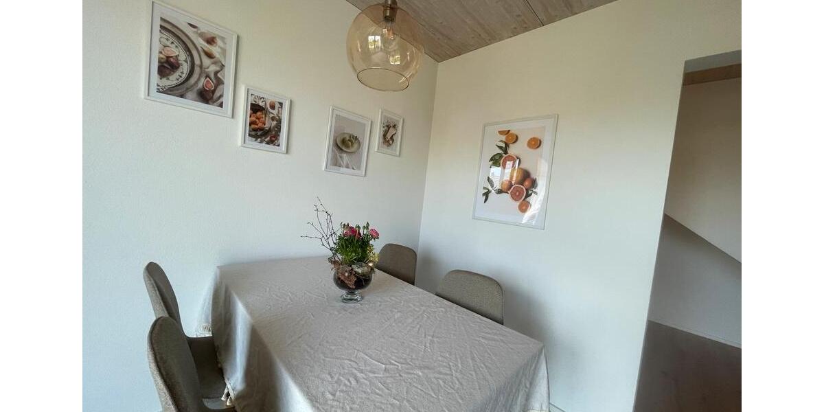 Erdgeschoßwohnung Tengen - 2.5 Zimmer, 70 m&sup2;, 995&euro; | Angebot:23713445