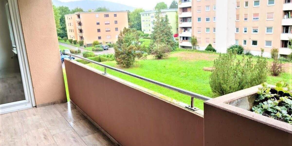 Etagenwohnung Bad Säckingen - 3 Zimmer, 92 m&sup2;, 1.140&euro; | Angebot:25802619