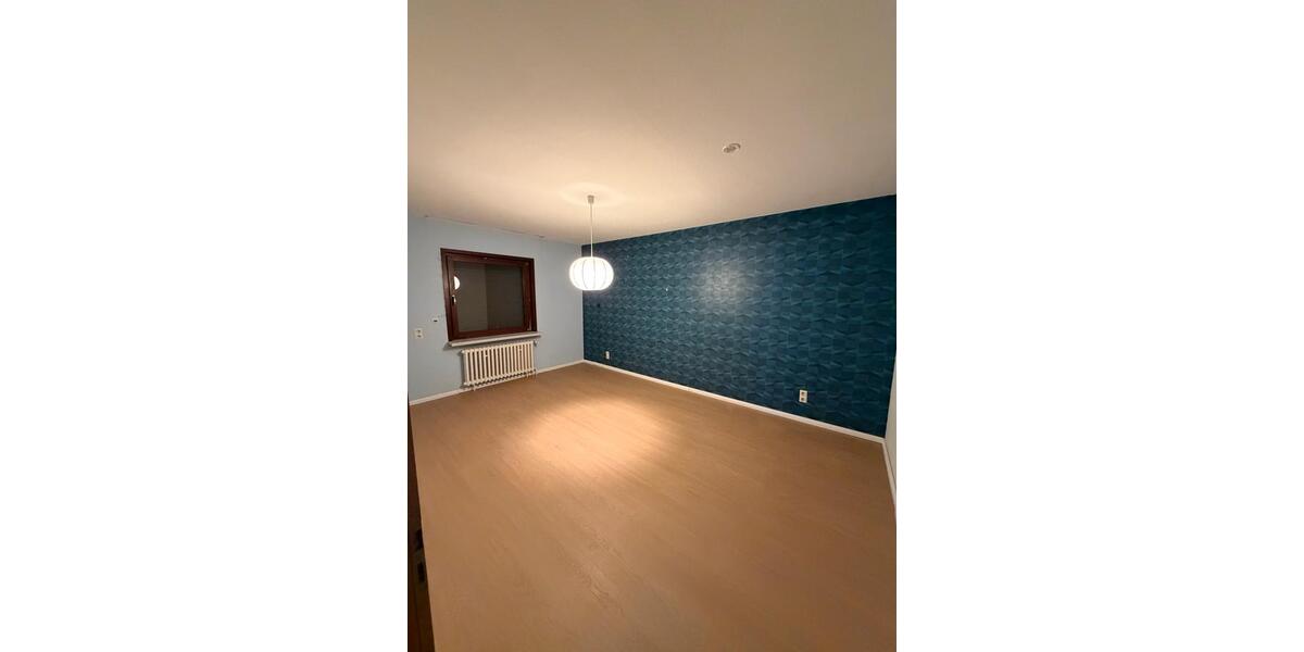 Einfamilienhaus Brunsbüttel - 7.5 Zimmer, 185 m&sup2;, 1.600&euro; | Angebot:25073557