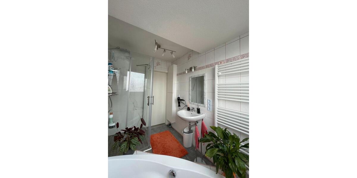 Maisonettenwohnung Saarbrücken West - 3 Zimmer, 85 m&sup2;, 650&euro; | Angebot:26615001