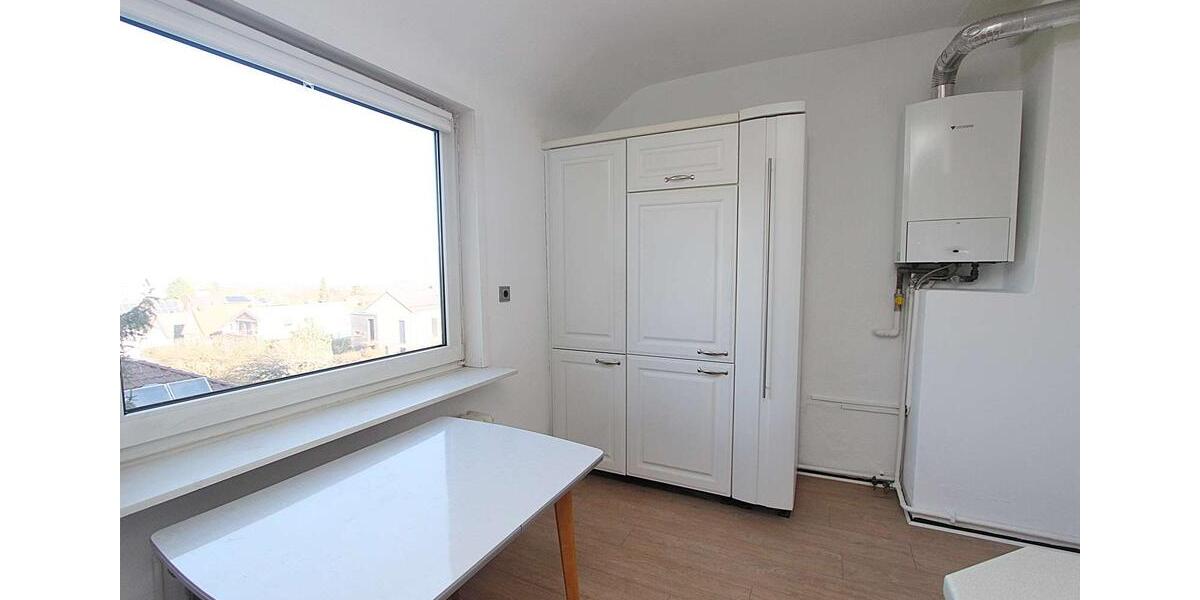 Etagenwohnung Kassel Bad Wilhelmshöhe - 3 Zimmer, 96 m&sup2;, 980&euro; | Angebot:25752444