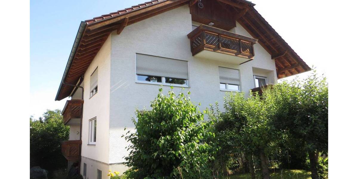 Etagenwohnung Ohmden - 4 Zimmer, 130 m&sup2;, 1.000&euro; | Angebot:26489096