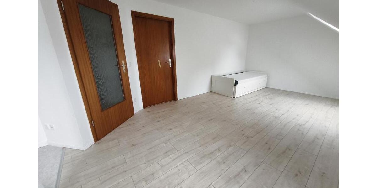 Dachgeschoßwohnung Bad Schmiedeberg - 2 Zimmer, 40 m&sup2;, 235&euro; | Angebot:26689255