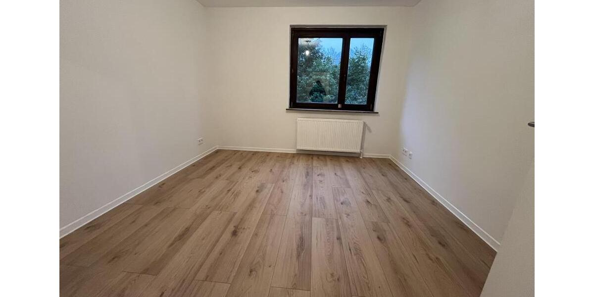 Erdgeschoßwohnung Langenfeld (Rheinland) - 3 Zimmer, 68 m&sup2;, 669&euro; | Angebot:24981828