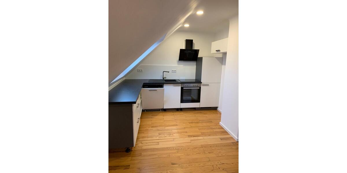 Dachgeschoßwohnung Lebach - 2 Zimmer, 63 m&sup2;, 550&euro; | Angebot:25975905