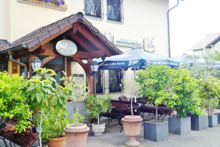 GANESHA-ImmobilieN...gut gehendes, alt-eingesessenes Restaurant zu vermieten !