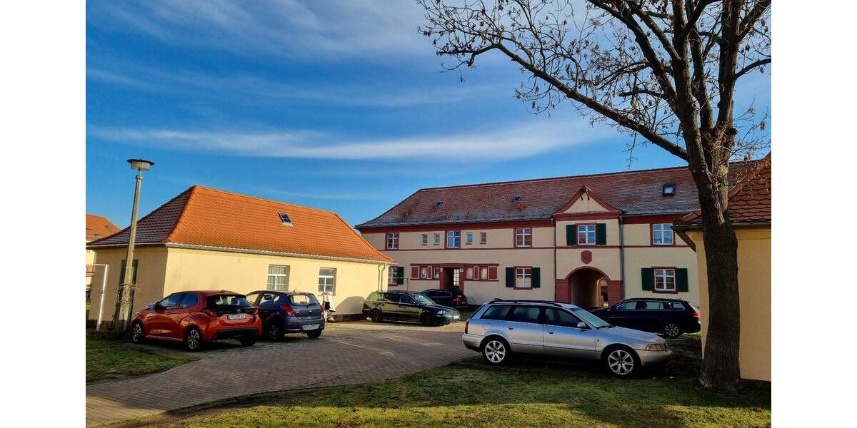 Erdgeschoßwohnung Gröditz - 2 Zimmer, 48 m&sup2;, 280&euro; | Angebot:25646448