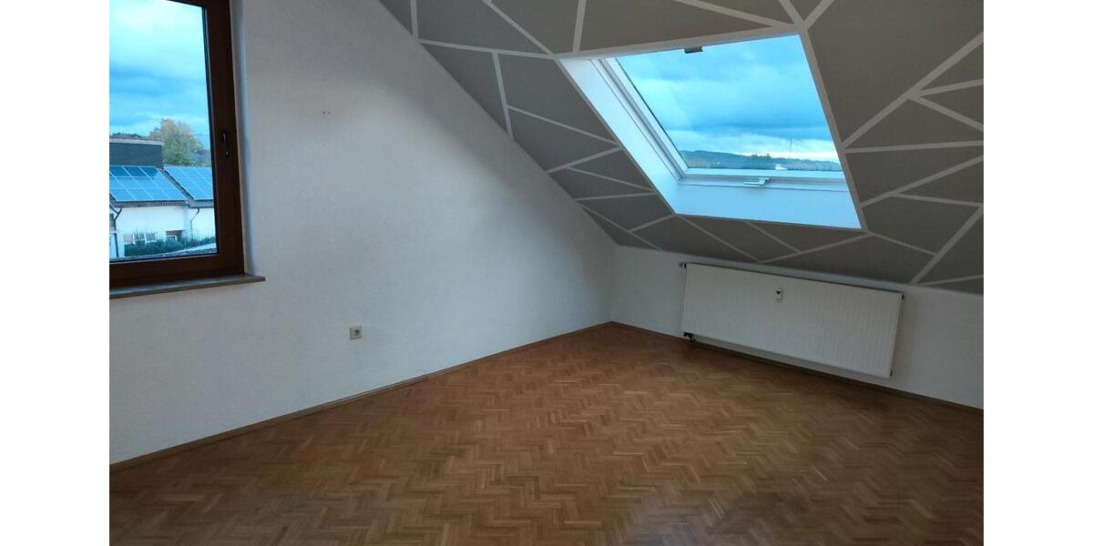Dachgeschoßwohnung Hessisch Lichtenau - 3 Zimmer, 650&euro; | Angebot:23483757
