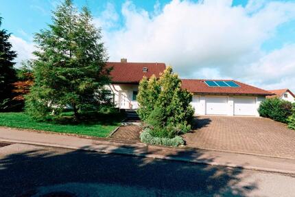 Wohnung Vöhringen - 2.5 Zimmer, 48 m&sup2;, 400&euro; | Angebot:25840409