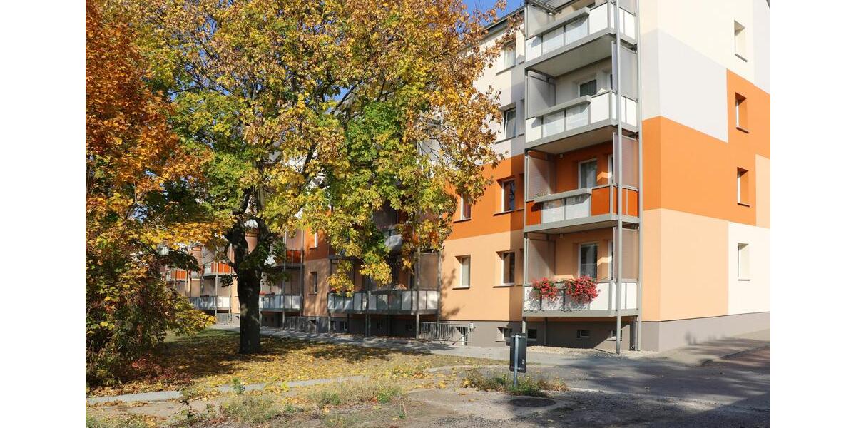 Dachgeschoßwohnung Dessau-Roßlau Dessau - 1 Zimmer, 28 m&sup2;, 225&euro; | Angebot:26461263