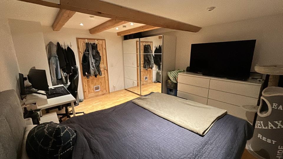 Dachgeschoßwohnung Markt Indersdorf - 4 Zimmer, 130 m&sup2;, 2.150&euro; | Angebot:25881481