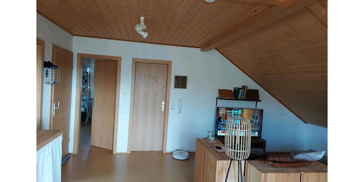 Dachgeschoßwohnung Deißlingen - 3 Zimmer, 65 m&sup2;, 850&euro; | Angebot:24840630