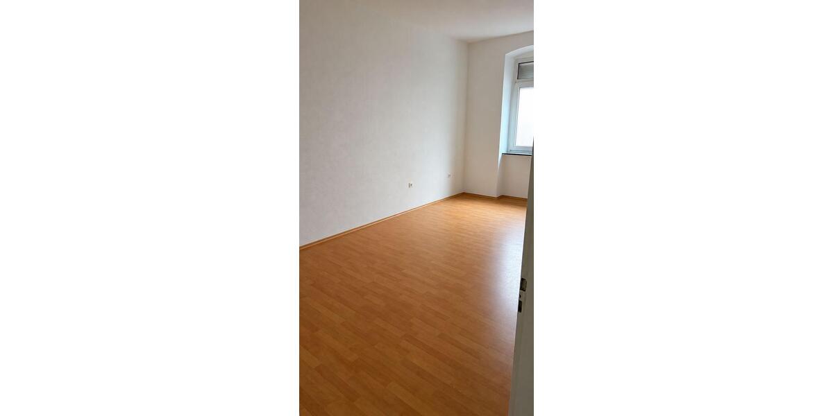Erdgeschoßwohnung Dillenburg - 4 Zimmer, 102 m&sup2;, 1.100&euro; | Angebot:26701979