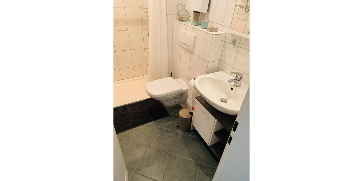 Etagenwohnung Neumünster - 1 Zimmer, 33 m&sup2;, 380&euro; | Angebot:26456419