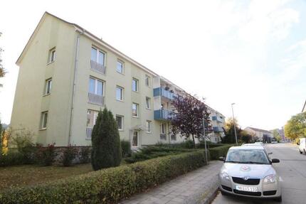Wohnung Neubrandenburg - 3 Zimmer, 53 m&sup2;, 419&euro; | Angebot:25791132