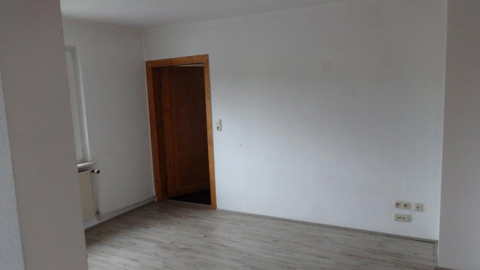 Etagenwohnung Hardegsen - 4 Zimmer, 87 m&sup2;, 400&euro; | Angebot:26236419