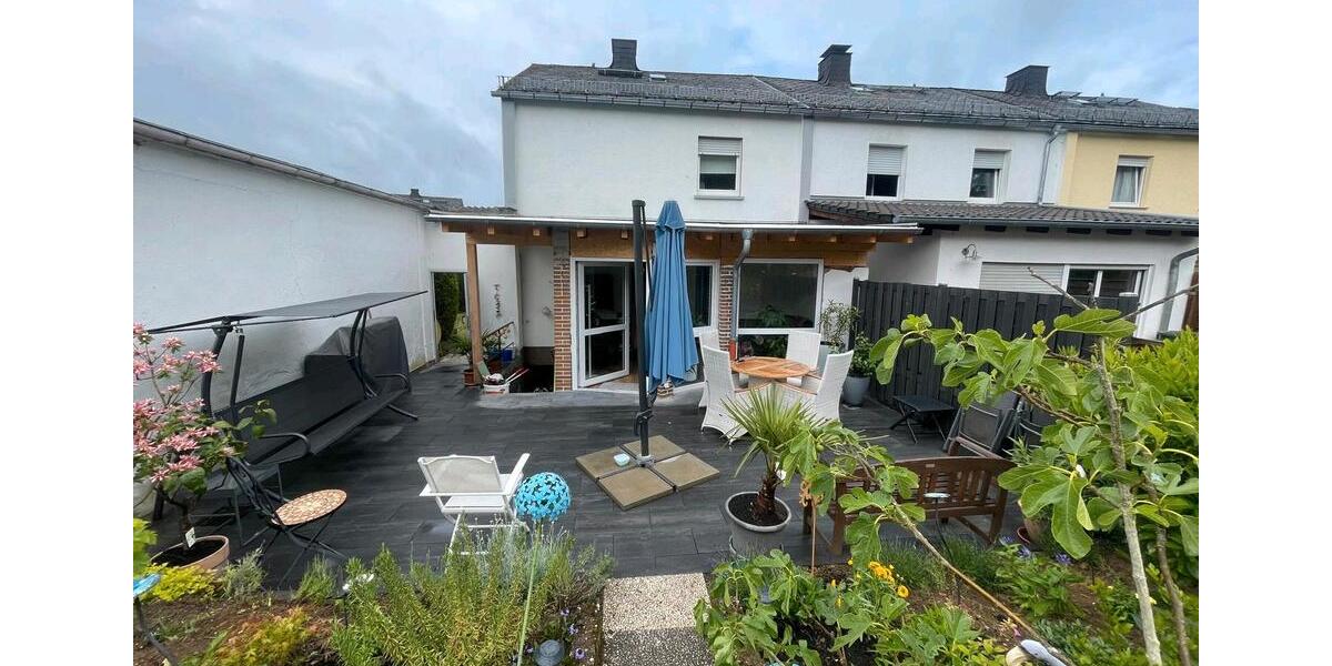 Etagenwohnung Wetzlar - 4 Zimmer, 100 m&sup2;, 1.200&euro; | Angebot:26073195
