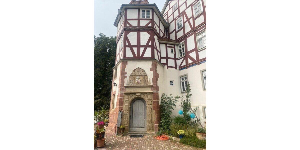 Hochparterre Rotenburg an der Fulda - 4.5 Zimmer, 130 m&sup2;, 1.100&euro; | Angebot:26632459