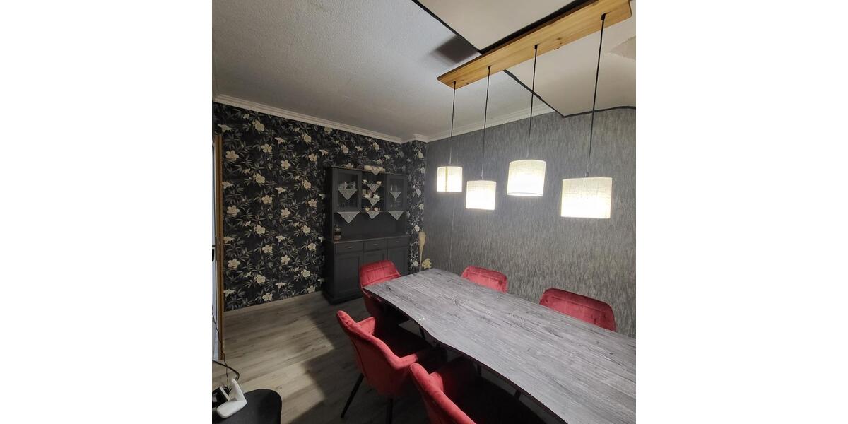 Dachgeschoßwohnung Wuppertal Elberfeld - 4 Zimmer, 90 m&sup2;, 500&euro; | Angebot:25267816