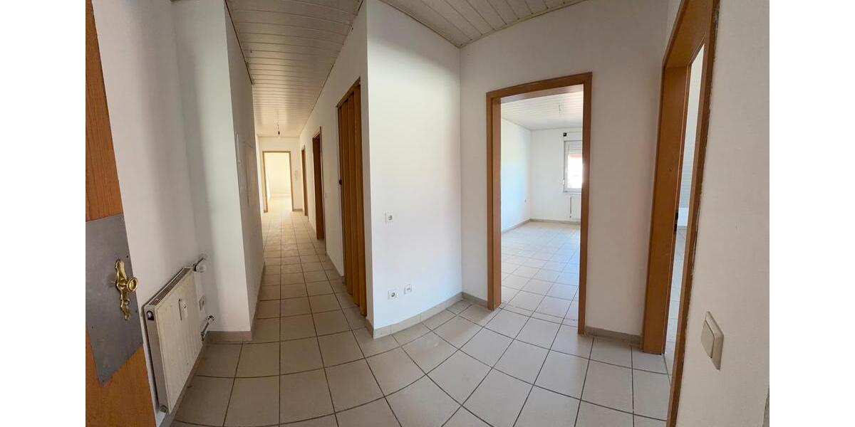Dachgeschoßwohnung Wallertheim - 3 Zimmer, 84 m&sup2;, 1.050&euro; | Angebot:26234503