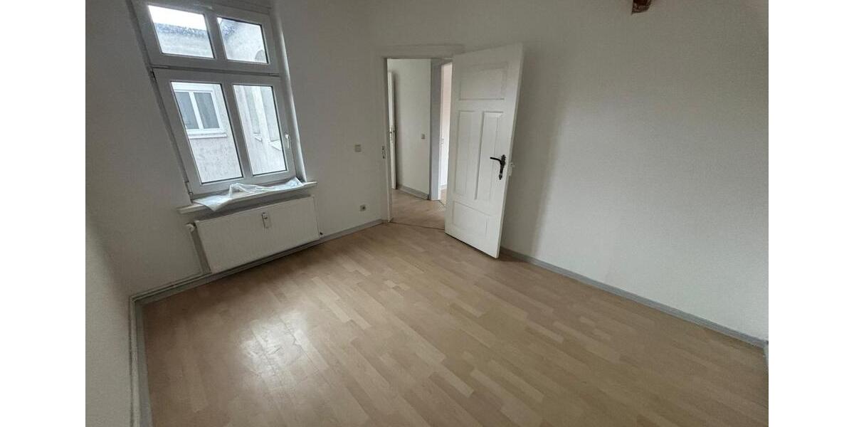 Etagenwohnung Salzwedel - 3 Zimmer, 85 m&sup2;, 390&euro; | Angebot:24713377