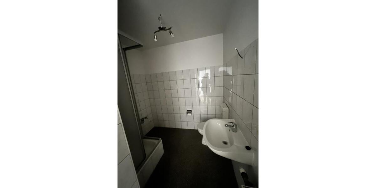 Etagenwohnung Mittweida - 2 Zimmer, 32 m&sup2;, 260&euro; | Angebot:25974121